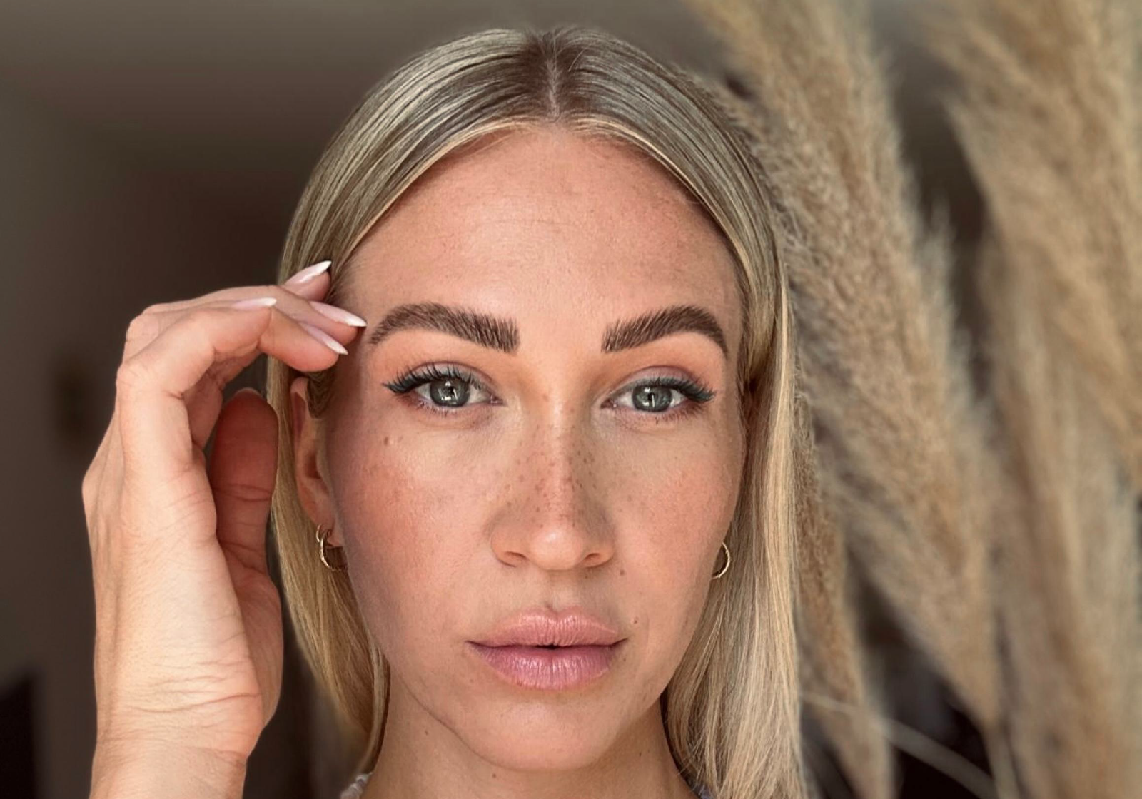 Anna_Noe_kaz_beauty.png